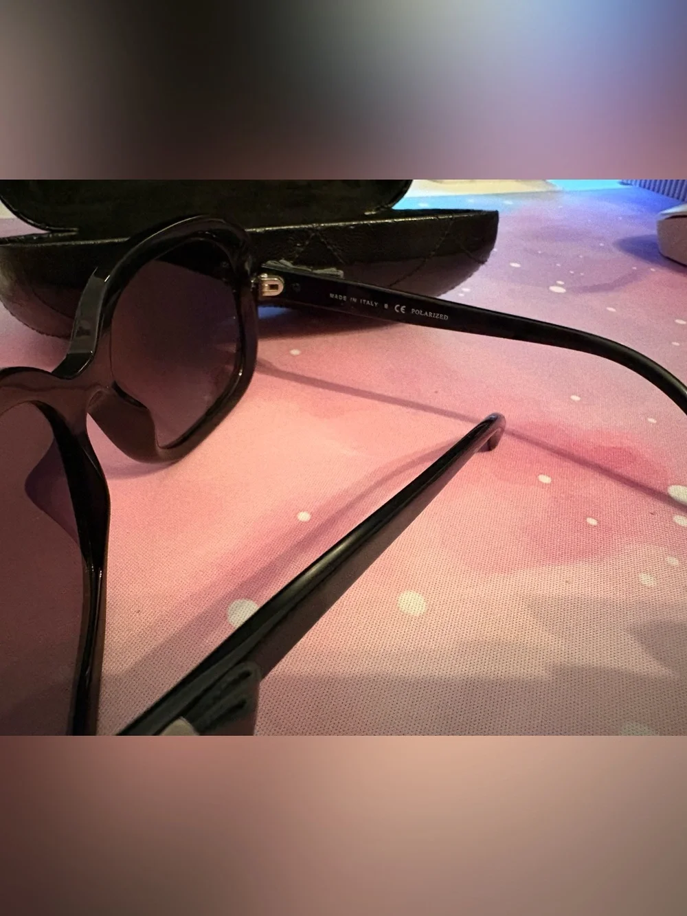 CHANEL oversized sunglasses